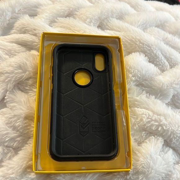 NEW OtterBox Case for iPhone X/iPhone XS - Picture 1 of 7